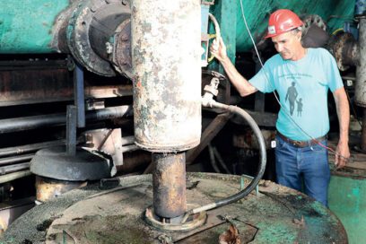 Zafra en Las Tunas: El viacrucis de un coloso