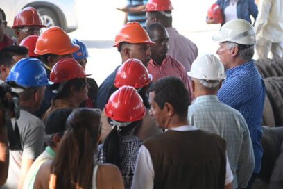 Visita Díaz-Canel sitios de interés económico en Granma