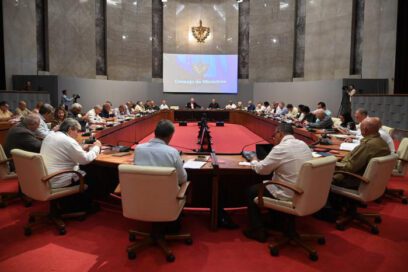 Debate Consejo de Ministros programa para reimpulsar la economía (+Video)