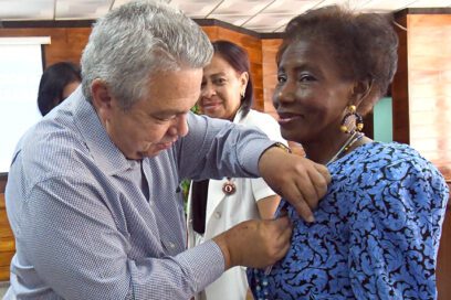 Agasajan destacada trayectoria de líderes sindicales
