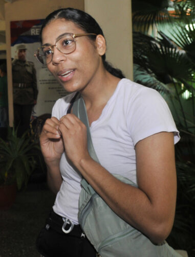 La puertorriqueña Kiara Reyes sigue los pasos de su padre, Jovanni Reyes, veterano que también pertenece a la organización pacifista About Face. Foto: José Raúl Rodríguez Robleda