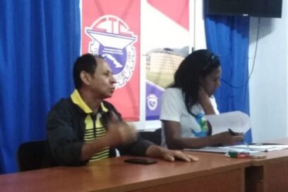 El Apóstol en el centro del debate del movimiento sindical pinero