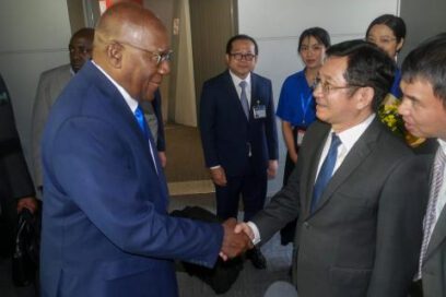 Inicia Vicepresidente cubano visita a Vietnam