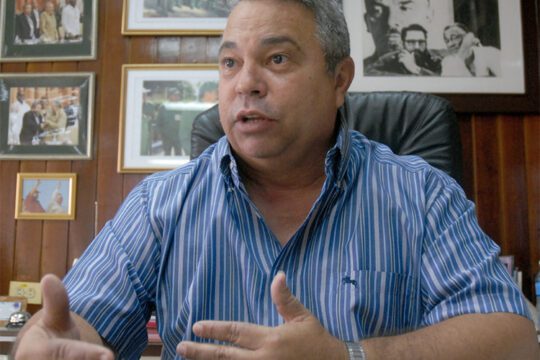 Los cubanos volverán a sus plazas