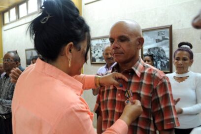 Reconocer el mérito: un compromiso con la excelencia laboral