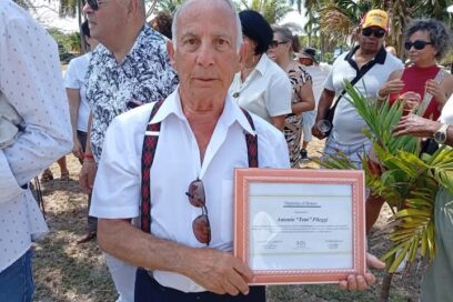 Ulises Guilarte Presided over Ceremony for the 35th Anniversary of the Sol Palmeras Hotel