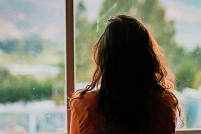 Madre, mírame por la ventana