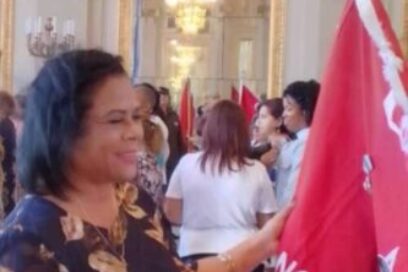 Recibe Memorial de la Denuncia Medalla Jesús Menéndez