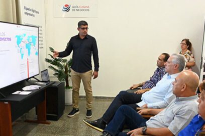 Díaz-Canel recorre sitios de interés en la capital cubana