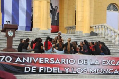 Vuelve a retumbar la escalinata