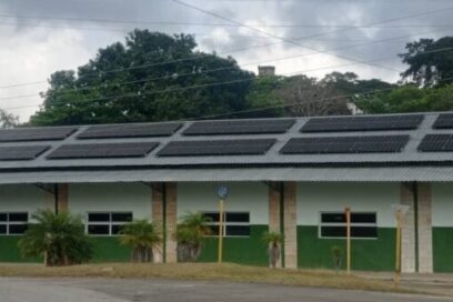 Sistema fotovoltaico en mercado agropecuario de Santa Clara
