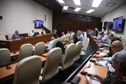 En la búsqueda de alternativas para desarrollar el Programa de lucha contra el cáncer