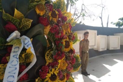 Guardia de honor a los moncadistas en su Mausoleo