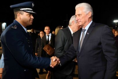 Presidente cubano llega a Brasil para participar en la XVII Cumbre de los BRICS