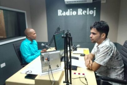Reinaugurada en Radio Reloj Cabina de Locución Ibrahim Aput