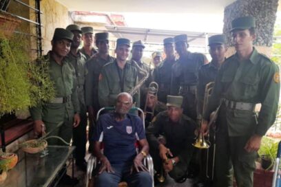 Unidad de Ceremonia de las FAR realiza encuentro con autor de la marcha del 26 de Julio