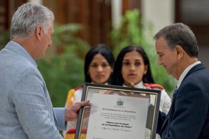 Alejandro Padilla Concepción, Héroe del Trabajo: Arquitecto de la vida