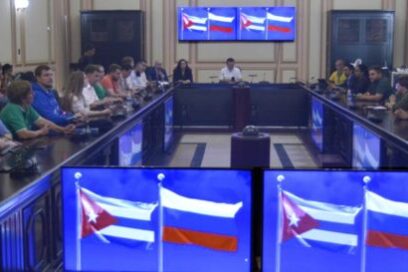 Intercambian parlamentarios cubanos con participantes del Foro Juvenil Cuba-Rusia