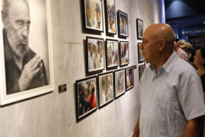 Cincuenta imágenes en exposición Toda la gloria del mundo