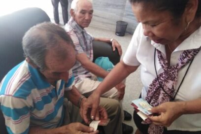 Más de 12 mil gracias