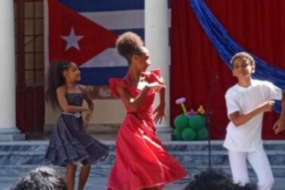 La Luberta abrió con colorido