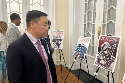 Inauguran expo dedicada a Fidel Castro en Embajada de Cuba en EEUU