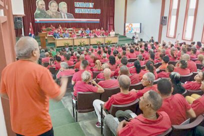 Conferencia Provincial en Granma: Montados en el coche de trabajar
