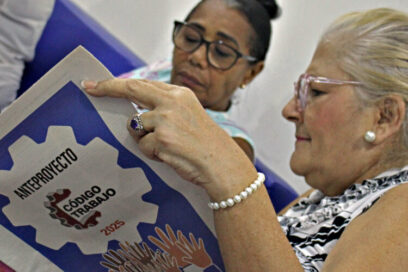 Proponen ubicación de recién graduados en mipymes estatales