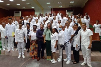 Enfermeros santiagueros se incorporan a labores asistenciales en La Habana