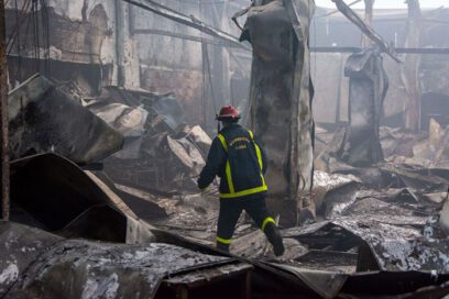 Extinguen Incendio en la Empresa Pesquera Industrial La Coloma