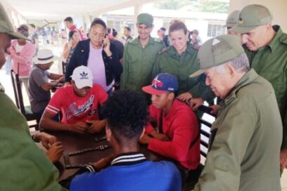 El abrazo solidario Granma-Las Tunas