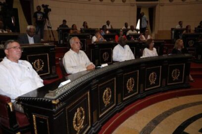 Reiteran diputados condena al bloqueo estadounidense (+video)