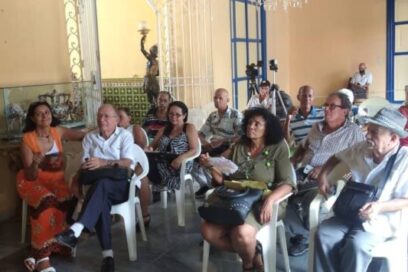 Un árbol premia sus Catálogos Rimados