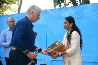 Visita Díaz-Canel la escuela «Vo Thi Thang» en La Habana