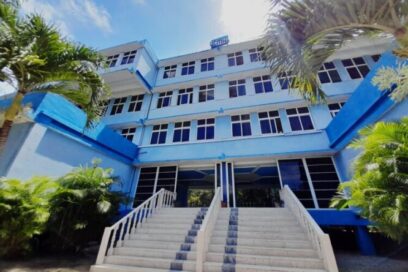 Acreditan de excelencia a siete programas de la Universidad de Ciencias Médicas de Holguín