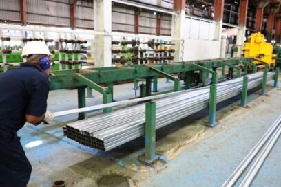 En Metunas fabrican elementos de techos para viviendas