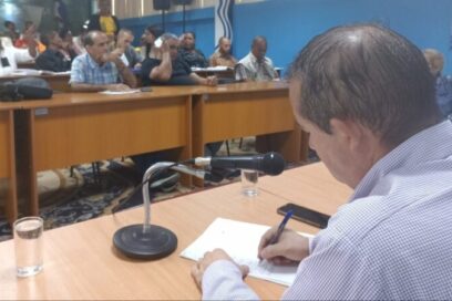 Construction Unionists Get to Work