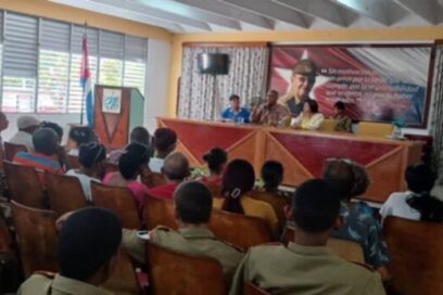 Conmemoran en Escuela Militar Camilo Cienfuegos aniversario del 27 de noviembre de 1871