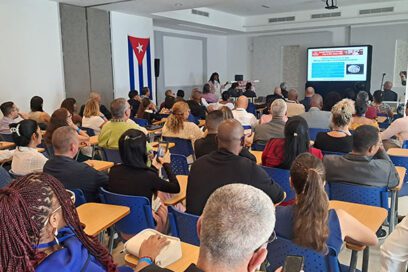 Urólogos abogan por más atención al paciente