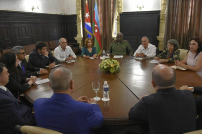 Cuba y Azerbaiyán, por consolidar relaciones entre sus pueblos y Parlamentos   