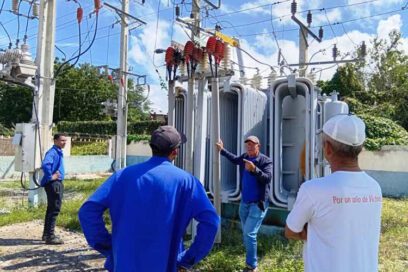 Restauran daños eléctricos en la ciudad de Puerto Padre