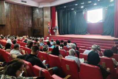 Fidel presente en Evento Científico de la Universidad del Partido