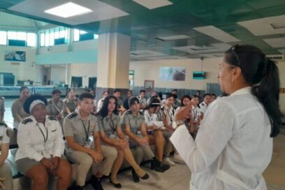 Diálogo y conocimiento, herramientas contra la droga en Holguín