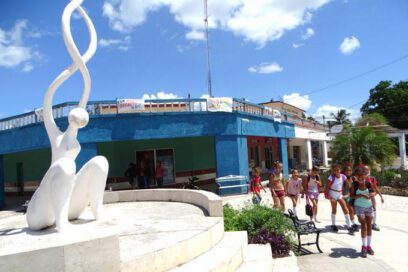 Río Cauto: sede provincial del acto por el aniversario 67 de la Revolución