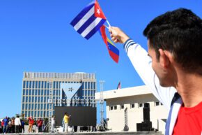 Llama Cuba a la movilización internacional en solidaridad con Venezuela