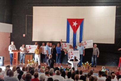 Villa Clara reconoció a los eléctricos con tributo a la constancia y la prevención
