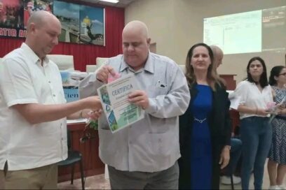 La ciencia rinde homenaje