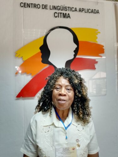 Dra. C. Anselma Betancourt Pulsán, Heroína del Trabajo de la República de Cuba y presidenta del Consejo Provincial de Sociedades Científicas de la Salud en Guantánamo se reconoció como asidua participante en el Simposio y destacó el que esta 19 edición estuviera dedicada al centenario del Comandante en Jefe Fidel Castro Ruz. (Foto de la autora)