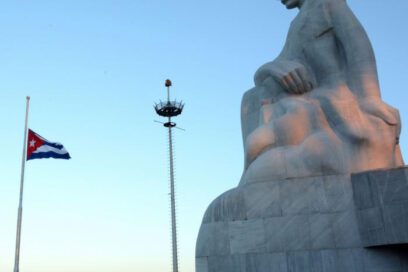 Declara Presidente de la República Duelo Nacional