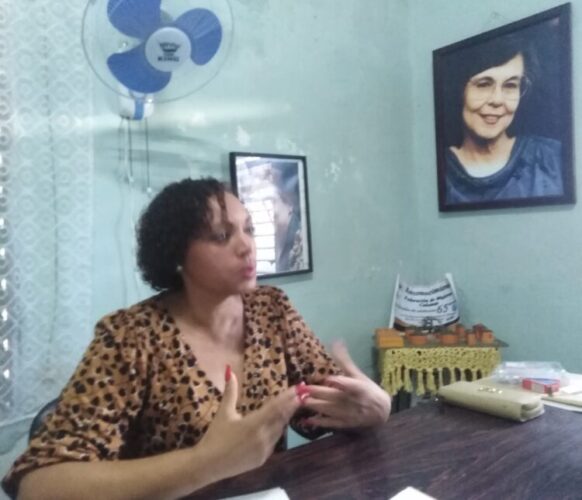 Annia Rivera Abella, secretaria general de la Federación de Mujeres Cubanas (FMC) en el Municipio Especial Isla de la Juventud, expresó que laboran por completar las estructuras de dirección en la base, ya sea en delegaciones y bloques, al denotar cierta resistencia a la hora de asumir cargos de dirección. (Foto: Gloria Morales Campanioni)